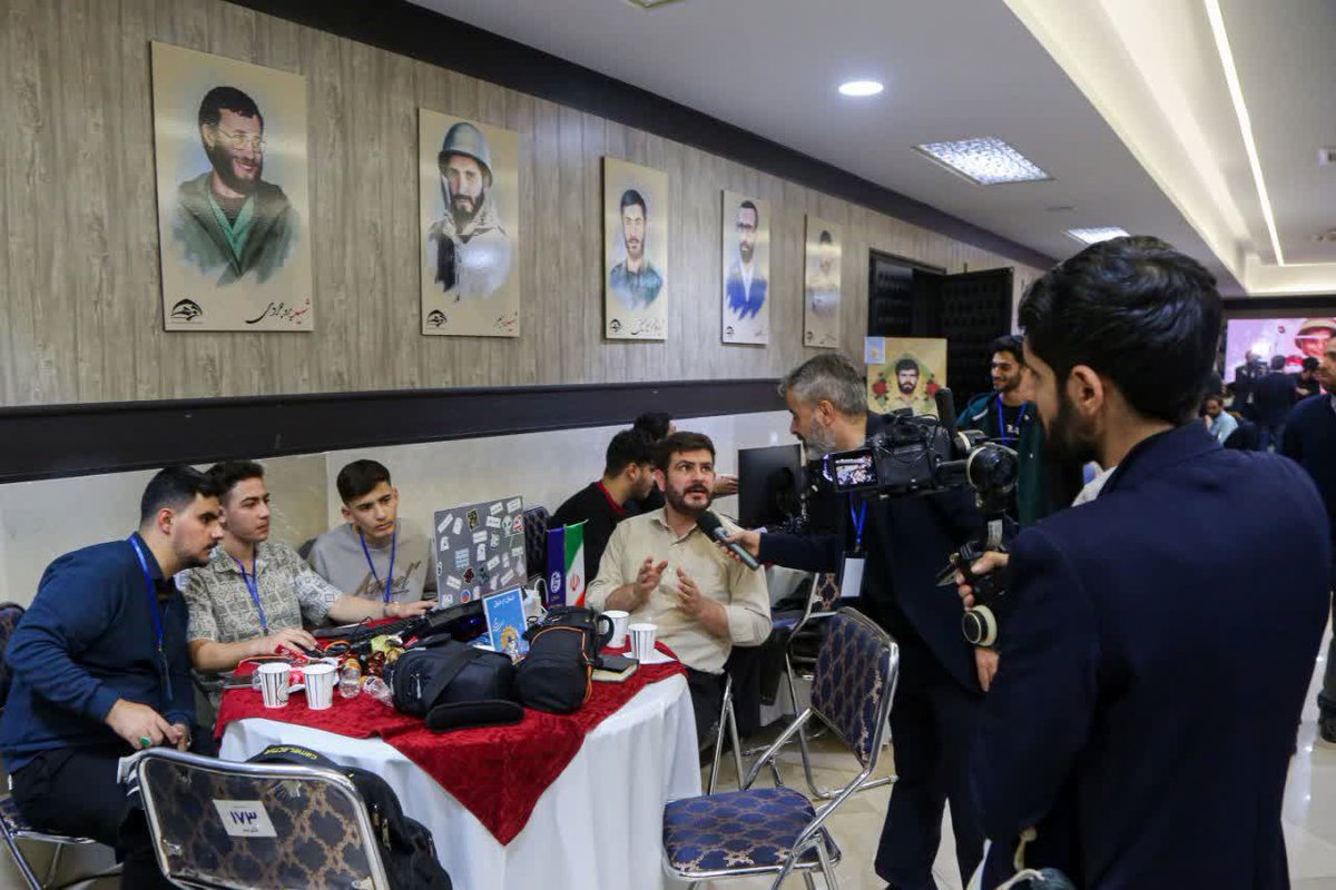 fateme_8941's tweet image. «جام رسانه امید» را می‌توان مثل یک تورنمنت بزرگ دید؛ جایی که رسانه‌ها، هنرمندان، نویسندگان و حتی مردم عادی در یک رقابت خلاقانه شرکت می‌کنند تا آینده‌ای روشن‌تر بسازند
#امید_کرمانشاه