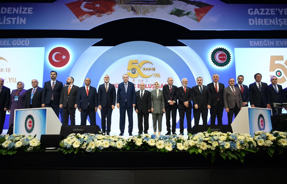 devletsert's tweet image. Cumhurbaşkanımız Sayın Recep Tayyip Erdoğan’ın teşrifleriyle, konfederasyonumuz HAK-İŞ’in 50. kuruluş yıl dönümü etkinlikleri kapsamında düzenlediğimiz Türkiye Buluşması programımızı, coşkunun dalga dalga yayıldığı güçlü bir atmosferde gerçekleştirdik.

Yarım asırlık emeğin,…