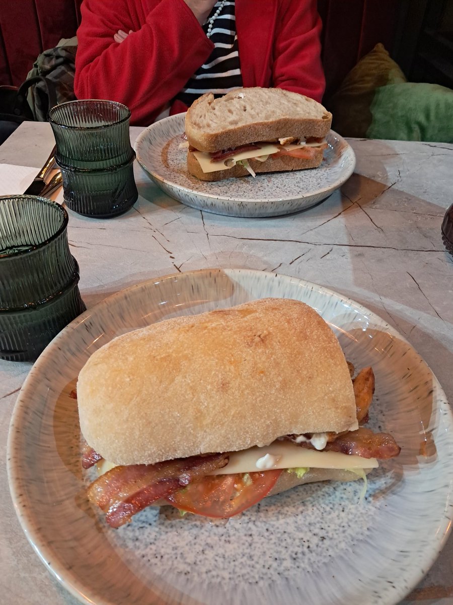 NW5FOOD tweet media