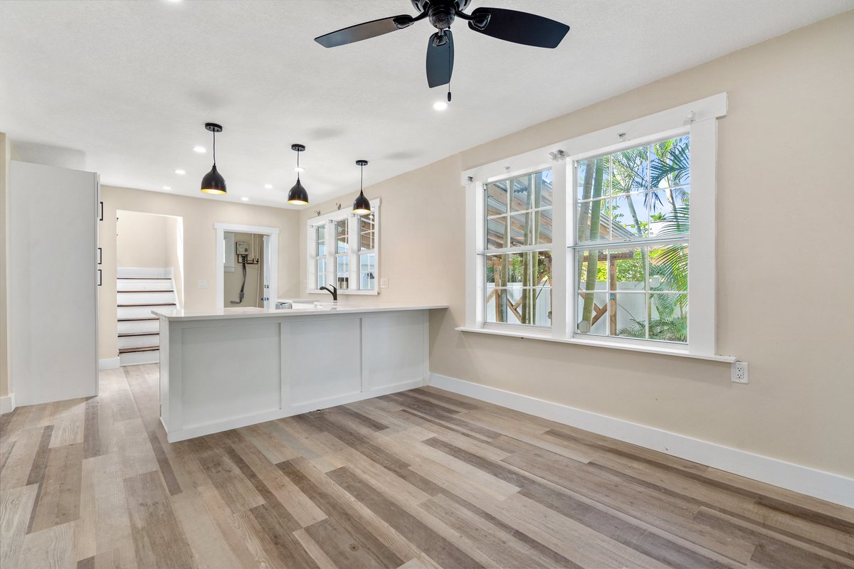 Welcome to a piece of St. Pete Beach history! 🌴 For rent! 

📍3310 E Maritana Dr, St. Pete Beach, FL
🛏️ 4 Beds | 🛁 3 Baths | 📐 1,956 SqFt
🗓️ Available Now

🔗Click for details! zillow.com/homedetails/47…

#stpetebeach