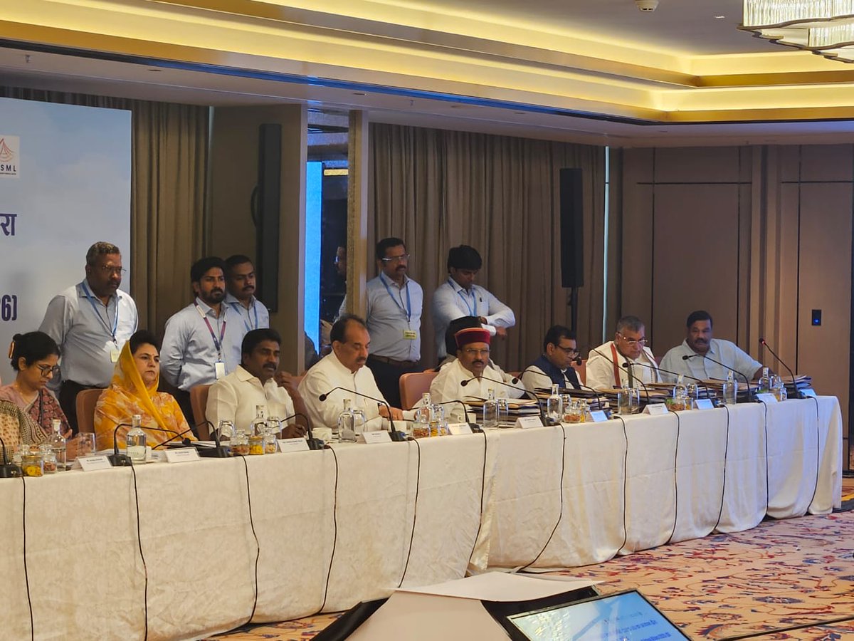 debashish_mla's tweet image. Honoured to attend the Study Tour of the Parliamentary Standing Committee on Housing &amp;amp; Urban Affairs (2025-26) in Kochi. Grateful for the insightful discussions on urban development!  Let&apos;s keep pushing for progress! 
#ParliamentaryStandingCommittee