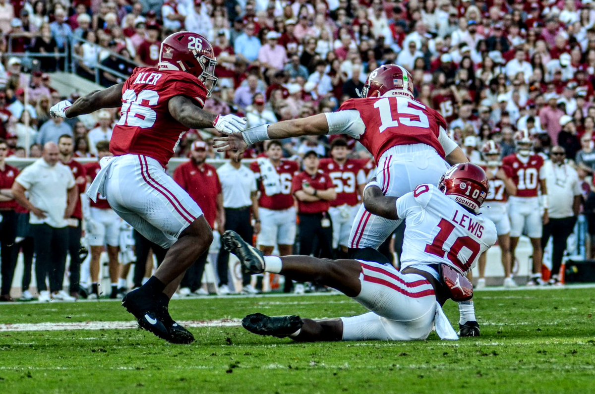 CarsonDField's tweet image. Oklahoma HC Brent Venables on Kip Lewis’ energy:

“He’s been outstanding. It’s infectious, his passion, his energy.”

#Sooners