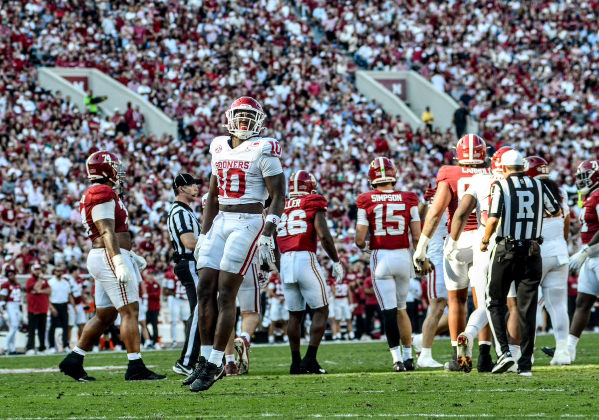 CarsonDField's tweet image. Oklahoma HC Brent Venables on Kip Lewis’ energy:

“He’s been outstanding. It’s infectious, his passion, his energy.”

#Sooners