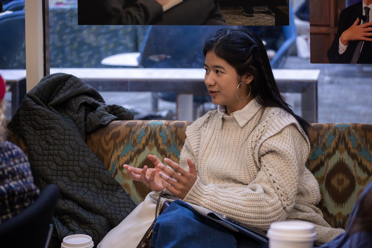 georgetownsfs's tweet image. Yesterday, SFS welcomed @yaffaesque (SFS’03, @GUAlumni), contributing writer for @NewYorker, for a Coffee Chat with Dean @joelhellman_SFS. Yaffa discussed what it means to be a modern journalist, the state of reporting in Russia &amp;amp; Putin’s management of the invasion of Ukraine.