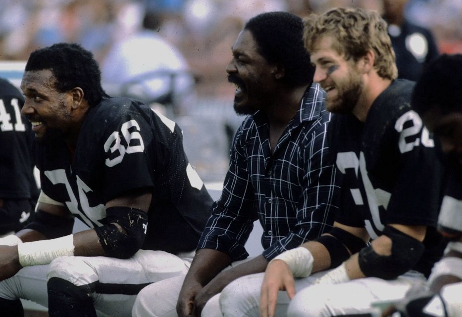 NFLMAVERICK's tweet image. A birthday memoriam for Raiders S John David "Jack" Tatum, November 18, 1948 – July 27, 2010.    

The Assassin!   

Super Bowl XI champion &amp;amp; 3x Pro Bowler.  

Soul Patroller