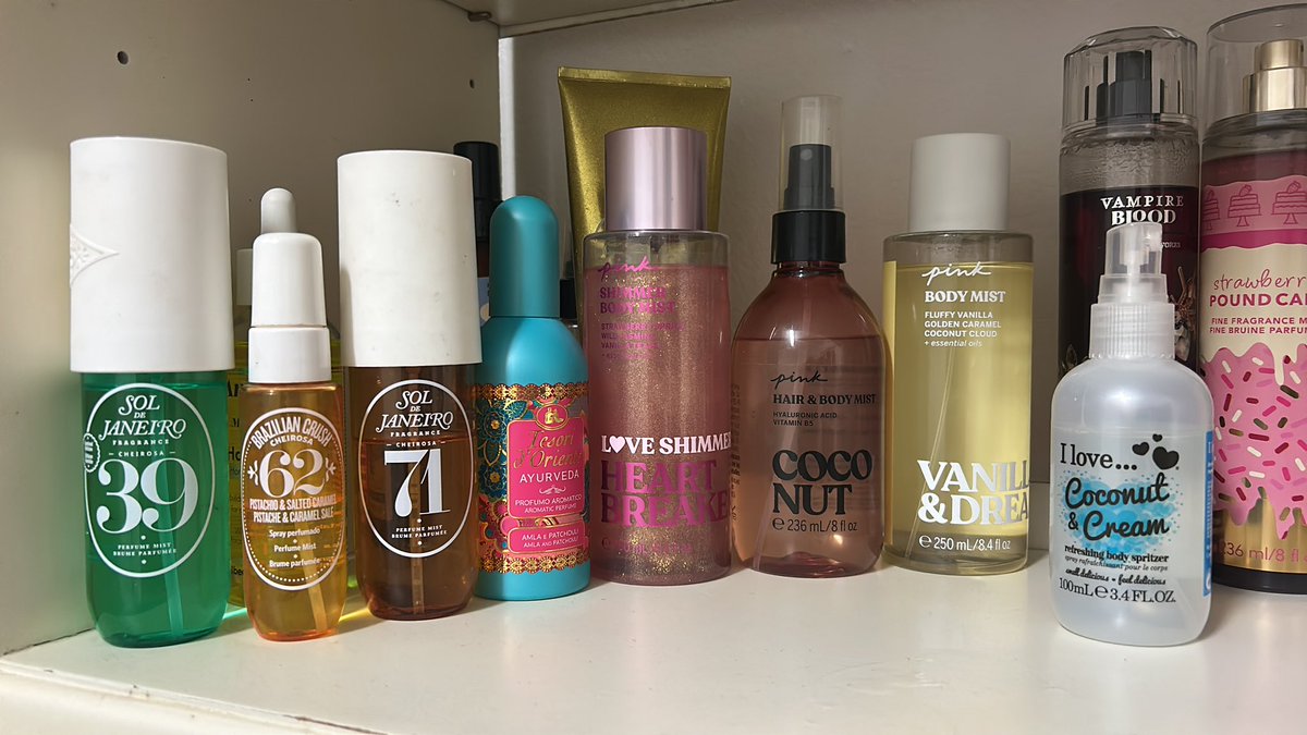 CotCotxx's tweet image. I wanna organise my collection in an aesthetically pleasing way but idk howw