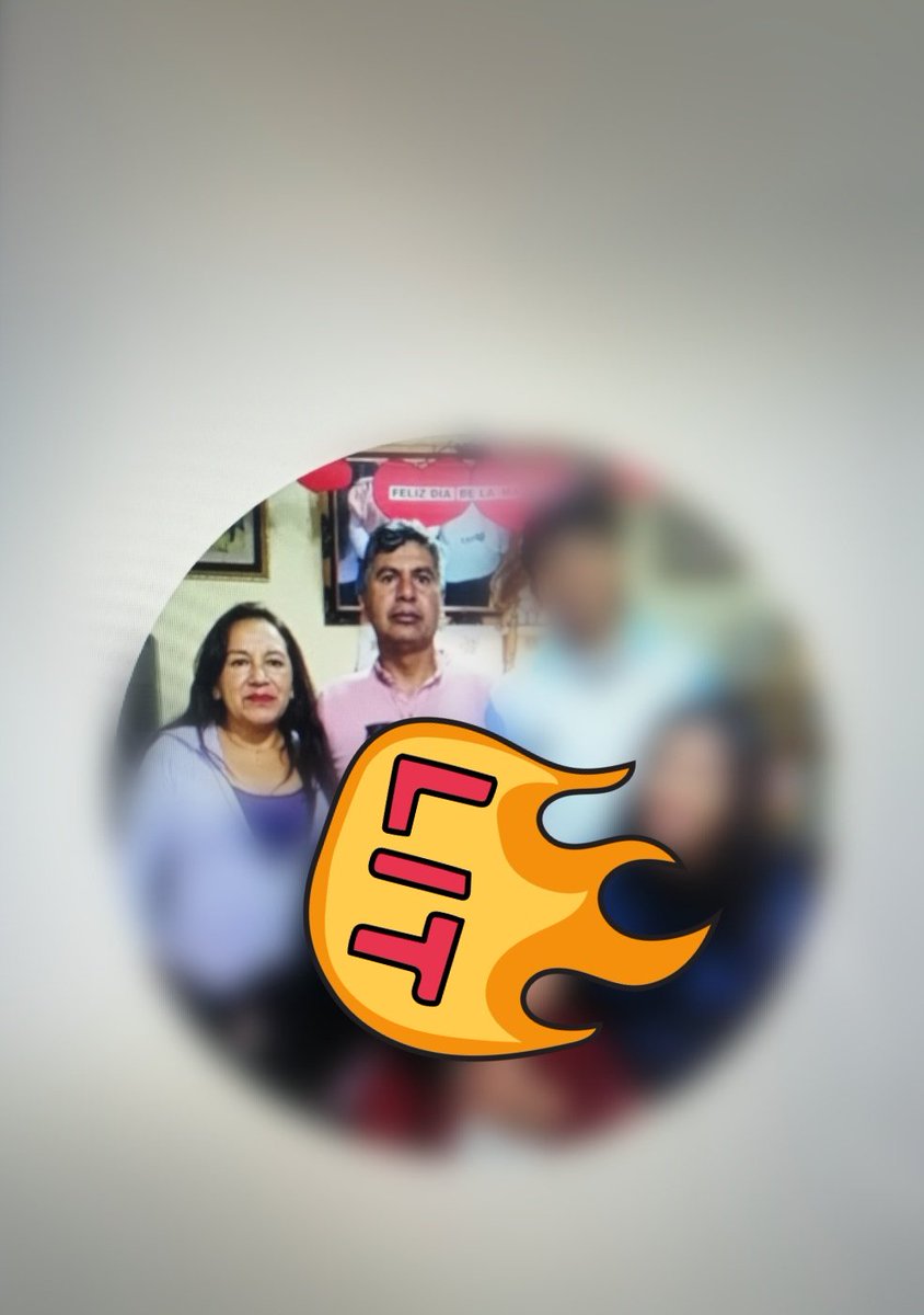 batcatquito593's tweet photo. Cuidado pareja falsa... https://t.co/cFT2pm80Yn