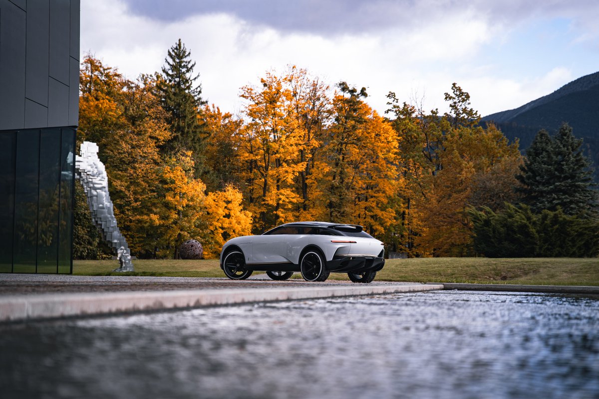 AutomobiliPinin's tweet image. The #PuraVision design concept - Automobili Pininfarina’s pure-electric e-LUV - is now on display at the #Galleria in Čeladná. Influenced by the PURA philosophy, it previews the brand’s #futuredesign direction in the calm setting of the #Beskydy Mountains.