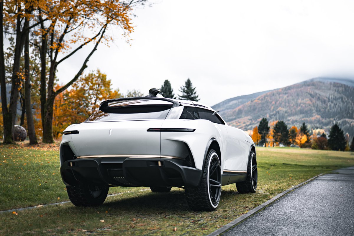 AutomobiliPinin's tweet image. The #PuraVision design concept - Automobili Pininfarina’s pure-electric e-LUV - is now on display at the #Galleria in Čeladná. Influenced by the PURA philosophy, it previews the brand’s #futuredesign direction in the calm setting of the #Beskydy Mountains.