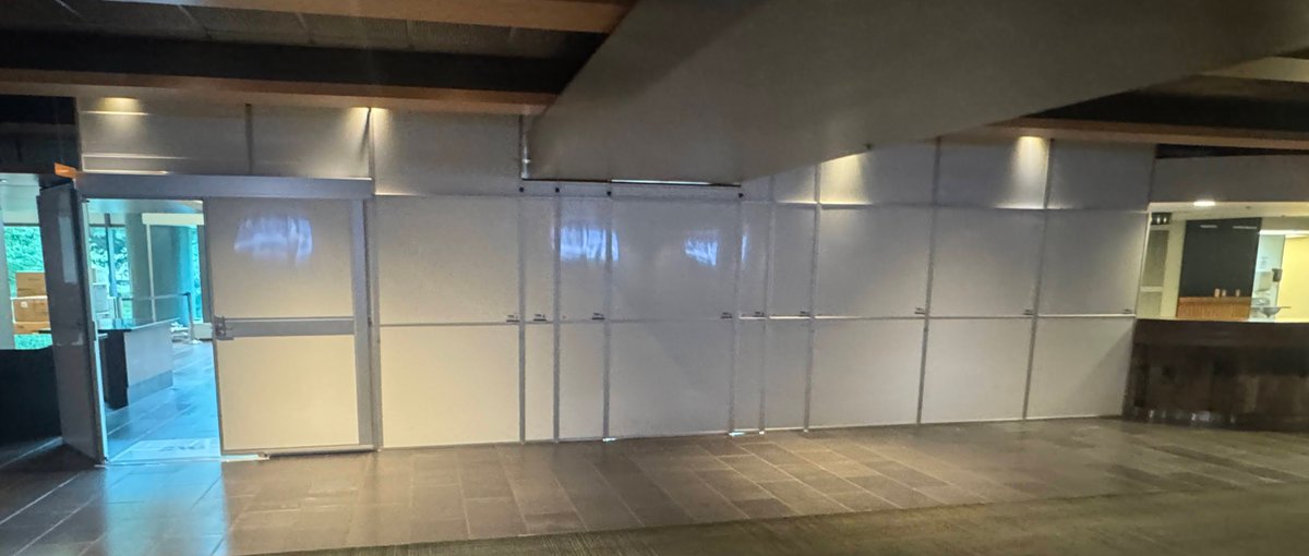 JamesTa43873815's tweet image. Proud to help out at the MODA Center! 🚧 Just wrapped a temp barrier around the new Cascade Club—creating a secure workspace through sold-out concerts &amp;amp; events. Thrilled we beat the deadline for the Blazers Home Opener! #GoBlazers #ConstructionWin #MODACenter