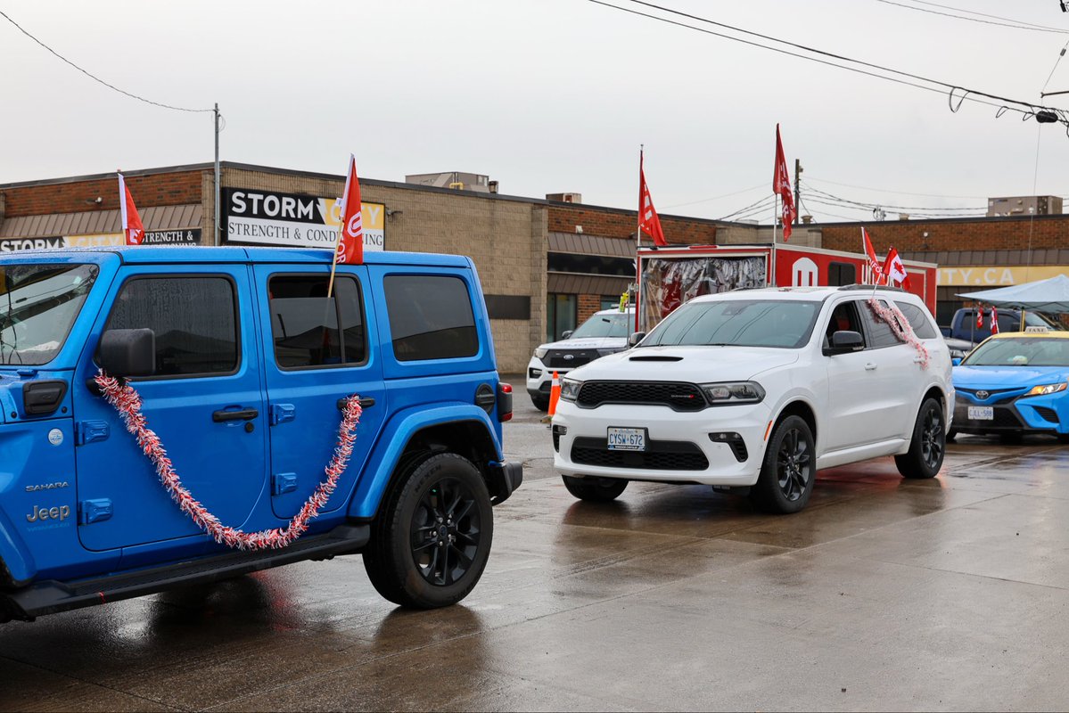 UniforTheUnion's tweet image. Locked-out Local 195 members at Titan Tool &amp;amp; Die marked 100 days with a city-wide caravan that sent a clear message: workers are united, strong, and not backing down. This fight is about respect, fair bargaining, and protecting good jobs in our community.  #canlab #cdnpoli