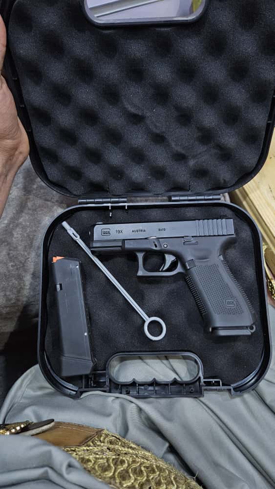 مسدس كلك 19X باكستاني – مديل 2022
– أبو 17 طلقة – لون أسود
جودة عالية وفخامة في الأداء
ضمان فعلي وعلى الشرط

المرتبة رقم 1 في الثقة والاعتمادية

وبأسعار مغرية جداً جداً!

لا تفوّت الفرصة – تواصل الآن الكميه حبه فقط 

📩 للتواصل والاستفسار:
📞 773334779 — حمد طايف