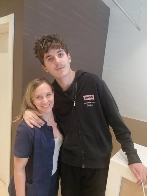 ZSerija's tweet image. Zamolila bih vas kao majka,ako možete da podelite objavu za lečenje mog sina Miloša.                                      174 na 2407 za Miloša