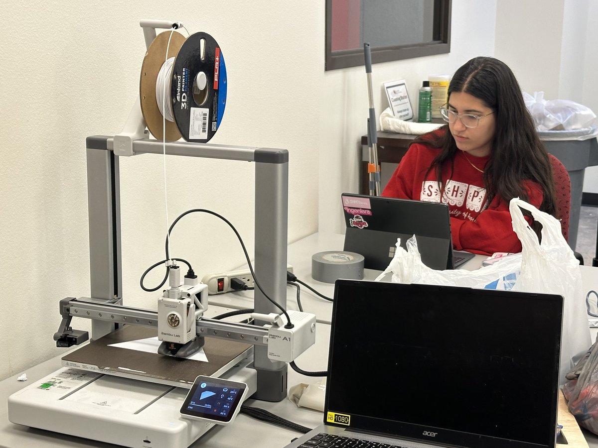 UHEngineering's tweet image. Hosted at the Create @UH Lab. Dr. Jami Kovach gave  UH Energy Industry Crawfish Boil committee members an up-close look at how they are preparing students for career success.
 
Tap the link to become a sponsor or secure your tickets today!
fundraise.givesmart.com/form/8yjkzQ?vi…
