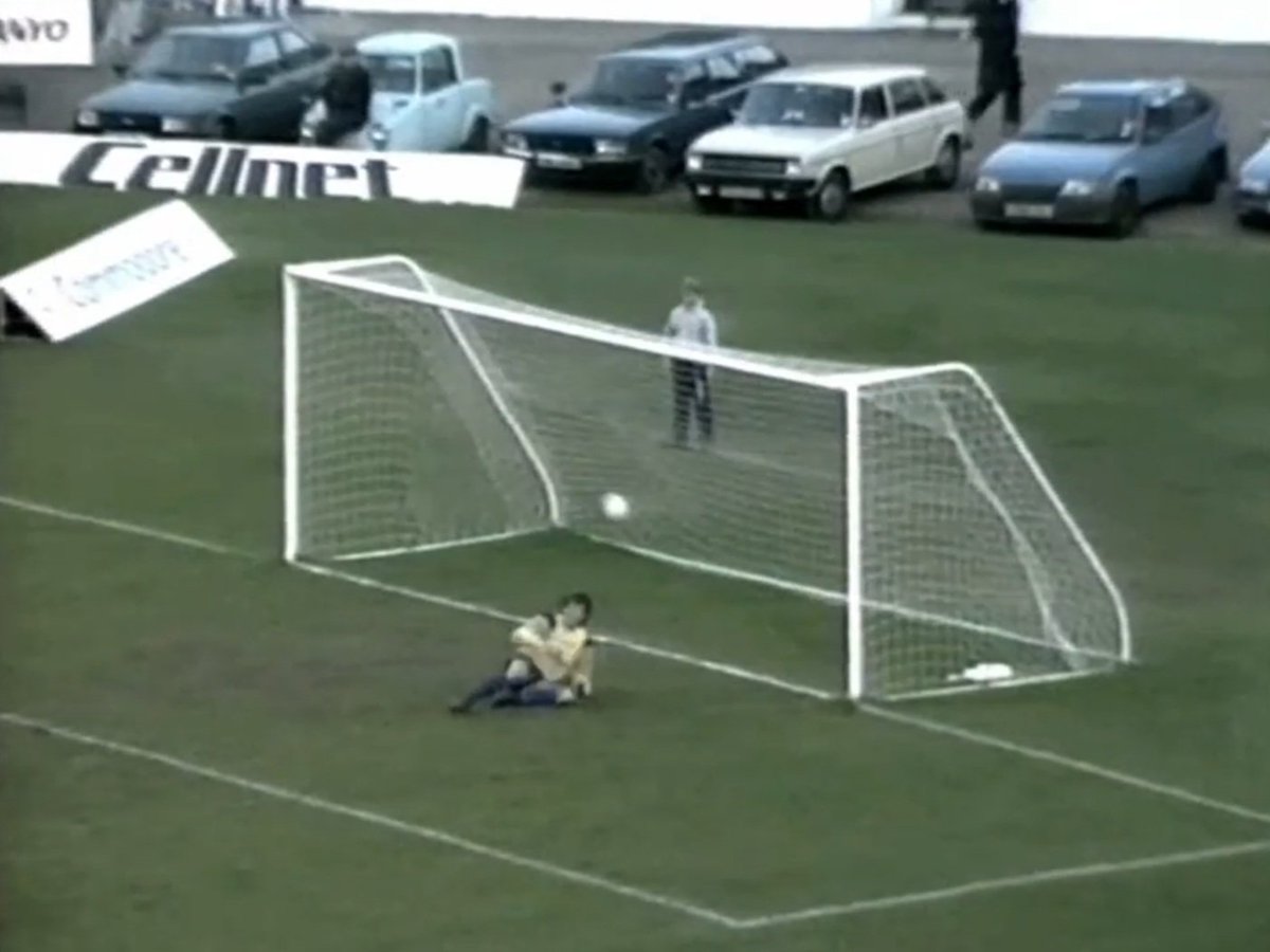 Miss those goal nets &amp; car park behind the goal at Stamford Bridge