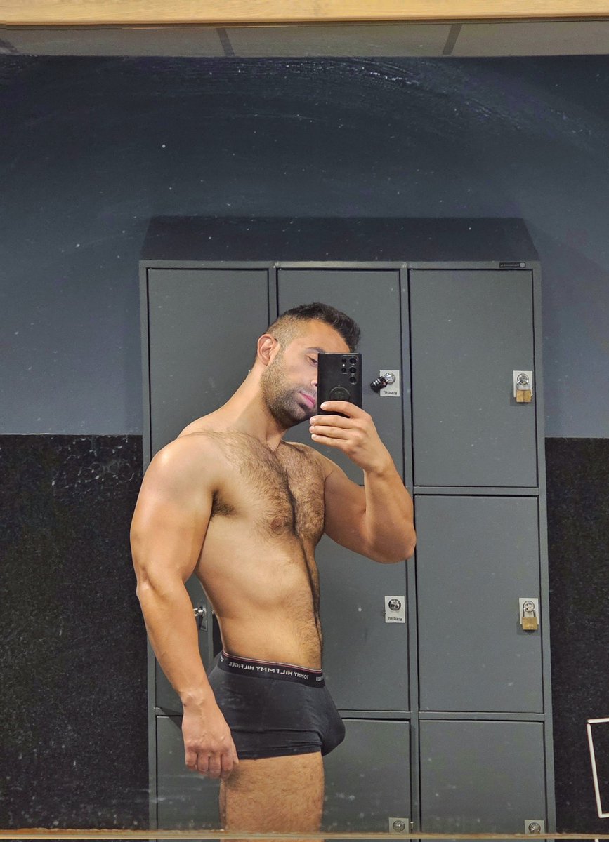 Gym with me? 💦🌟😝
#gym #truckdriver