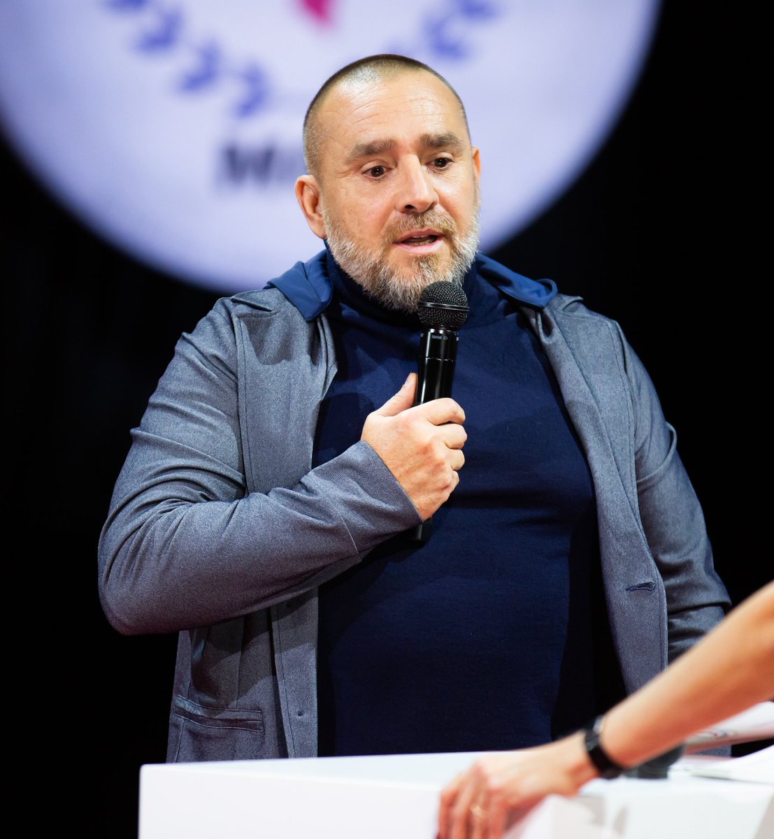 medaillesMGP's tweet image. 🏅2️⃣ Retour sur nos médaillés de la 4e édition : Yannick

#Policier depuis 2002, Yannick met sa passion pour la #boxe au service des autres. 1/4