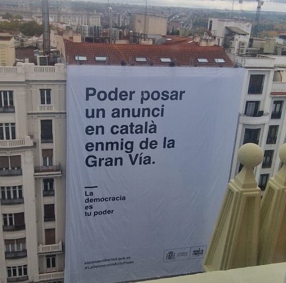 fnec's tweet image. I poder fer classe en català a les nostres universitats? 

📢 Menys pancartes a Madrid i més drets lingüístics a les aules.