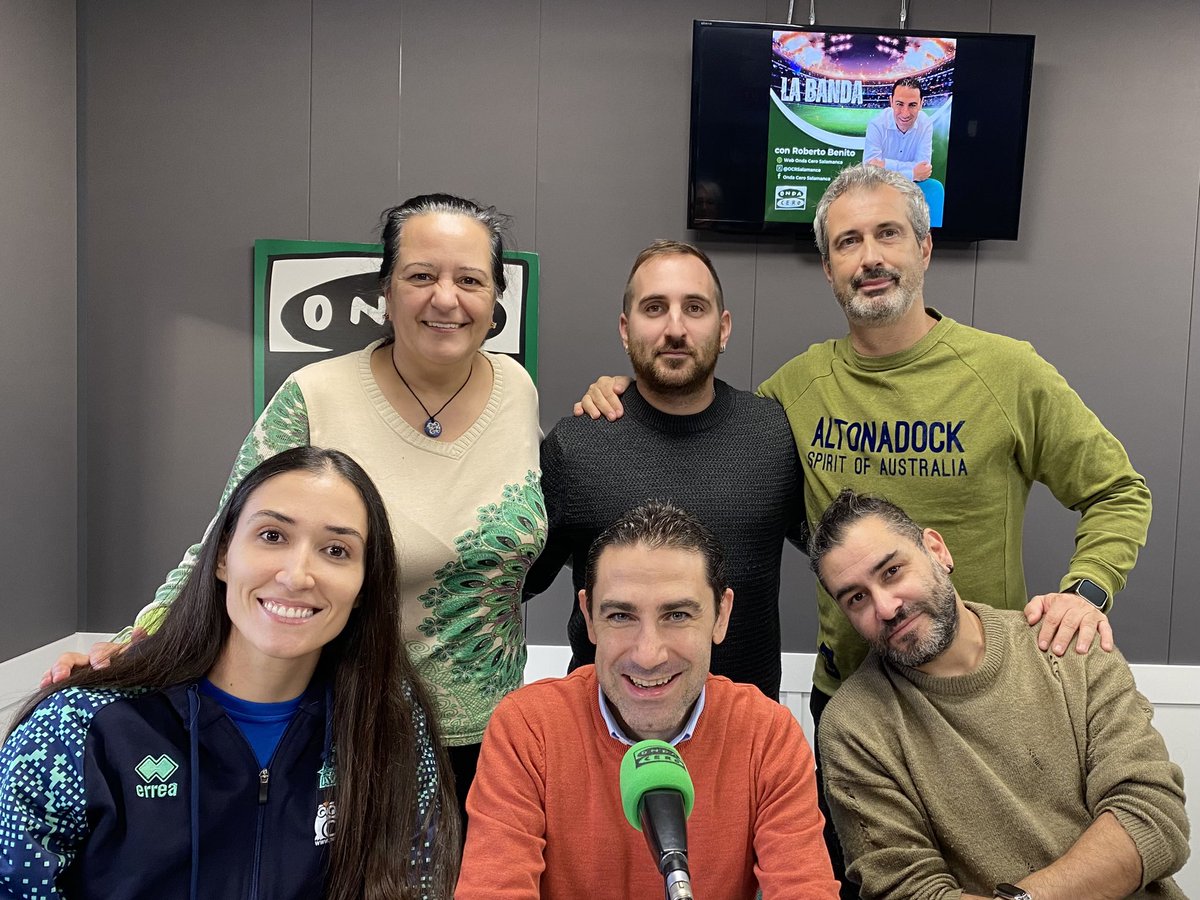 LA BANDA

Esta semana, con <a href="/garydeharo/">gary242</a>, José María Hernández, Cristina Martín Talón y <a href="/Manel_Pacho/">Manel Pacho</a>.

Invitada: <a href="/BelenArrojo/">Belén Arrojo</a> (jugadora del <a href="/CBAvenida/">Perfumerías Avenida</a>).

📻 ondacero.es/podcast/emisor…