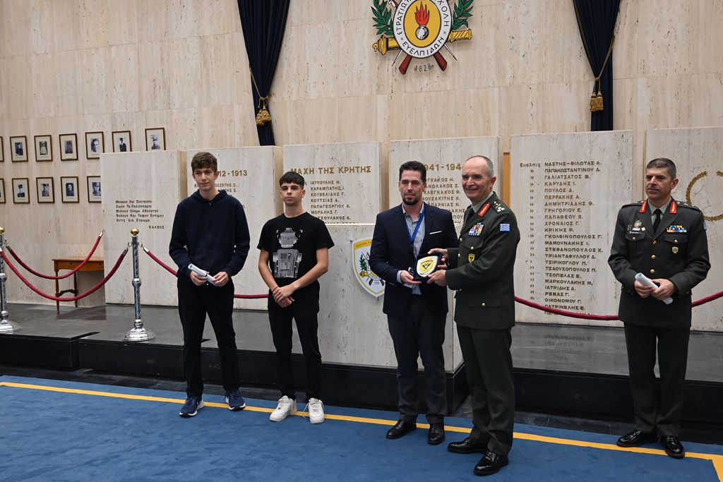 Ολοκλήρωση του 1ου Πανελλήνιου Διαγωνισμού Καινοτομίας 

Aνακοίνωση Τύπου ➡️  army.gr/news-announcem…

#ΕλληνικόςΣτρατός, #HellenicArmy