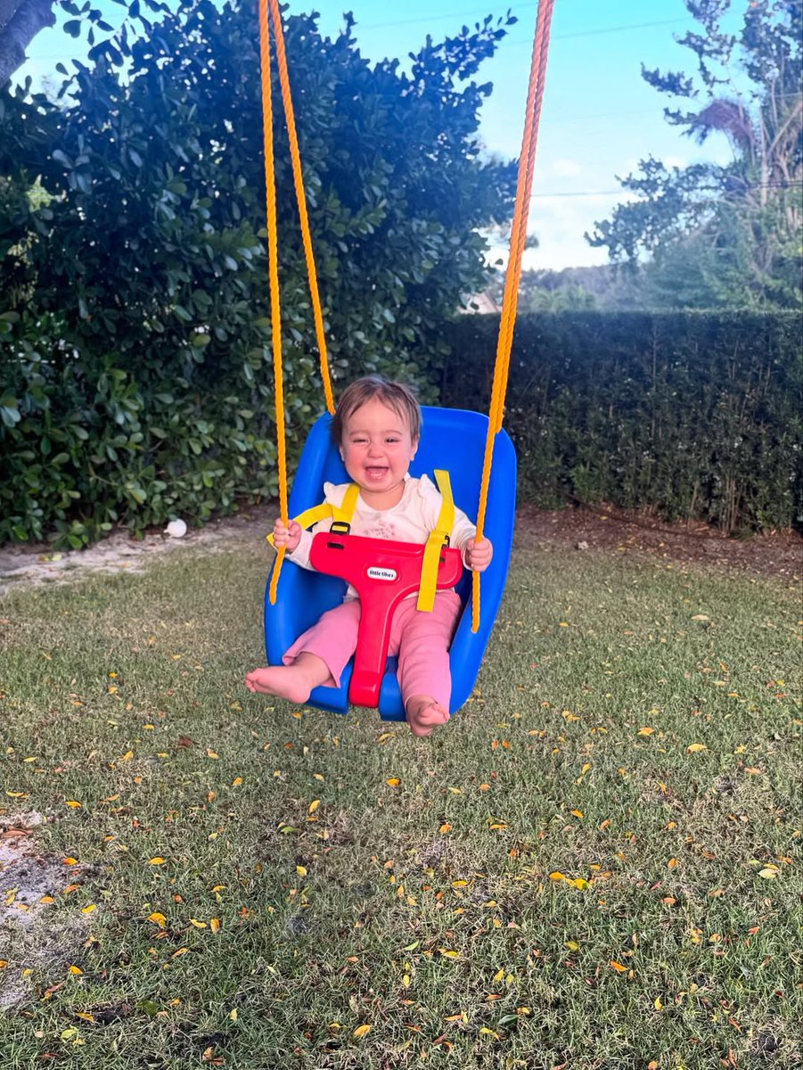 JustinThomas34's tweet image. Happy 1st birthday to our sweet girl Molly. Hoping Jillian and I can do our best to make you smile and happy like your swing does. Where does the time go!!!