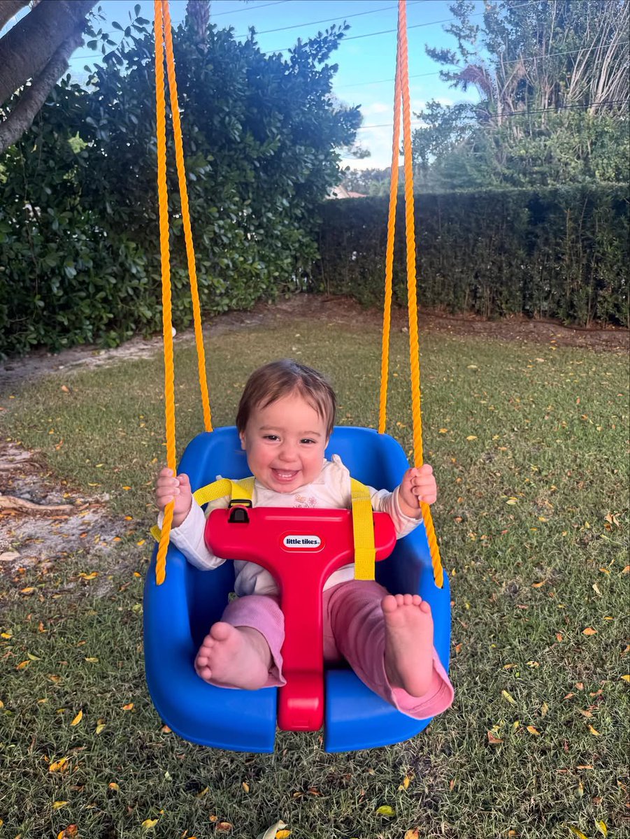 JustinThomas34's tweet image. Happy 1st birthday to our sweet girl Molly. Hoping Jillian and I can do our best to make you smile and happy like your swing does. Where does the time go!!!