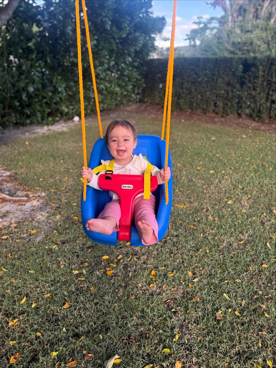 JustinThomas34's tweet image. Happy 1st birthday to our sweet girl Molly. Hoping Jillian and I can do our best to make you smile and happy like your swing does. Where does the time go!!!