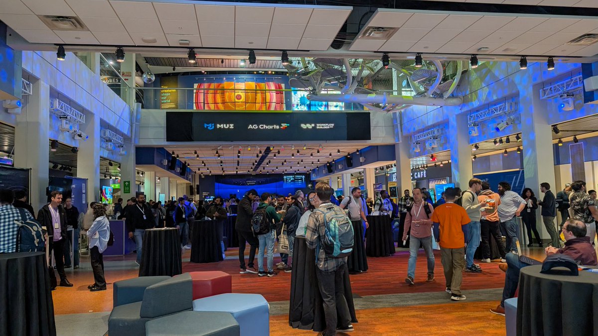 GroundControl's tweet image. Hanging out at #reactsummitus today