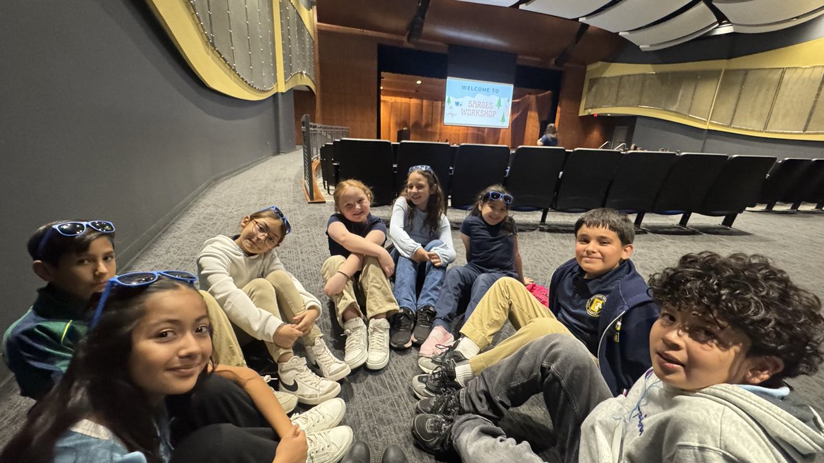 MNSerrano86's tweet image. @EsHeight Studnet Ambassadors had a great time learning and growing thanks to  @EastwoodHQ  amazing studnet Council Leadership Workshop!  💙💛 We are leaving feeling inspired &amp;amp; motivated! 💪