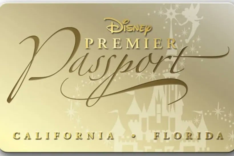 DisBeforeAfter's tweet photo. I only want one thing for Christmas… @WaltDisneyWorld @Disneyland #BringBackPP https://t.co/b0D6TOKzVg