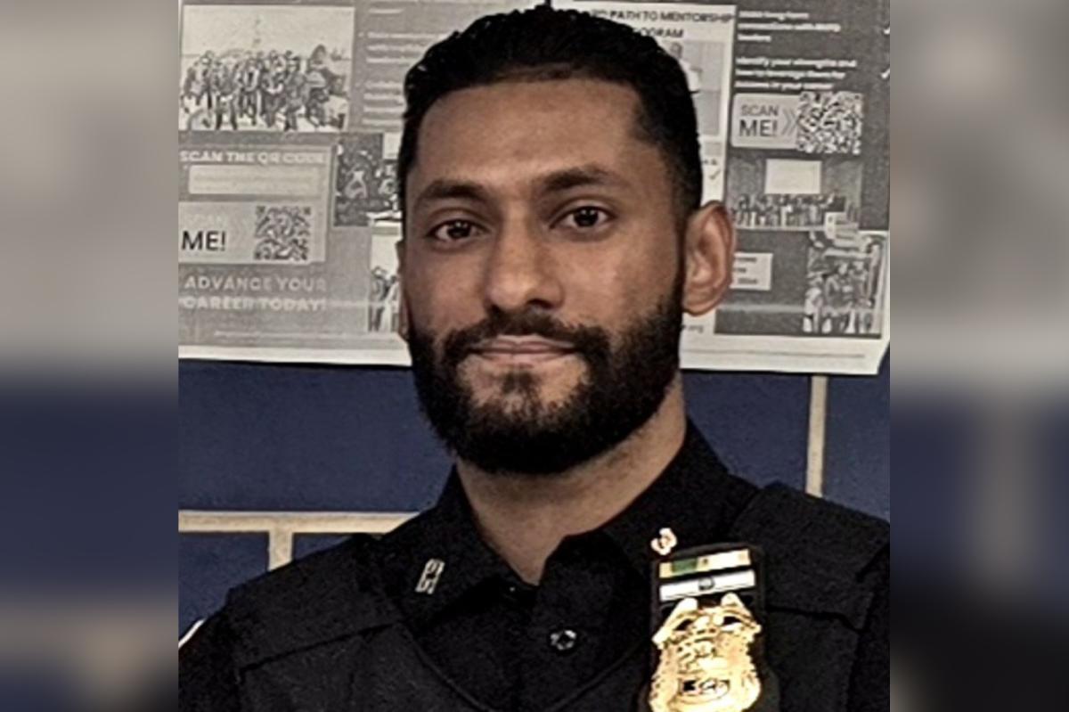 NYPD cop Atickul Islam impersonated ICE agent — ordering vics to report to federal office: prosecutors trib.al/YYfmpEx