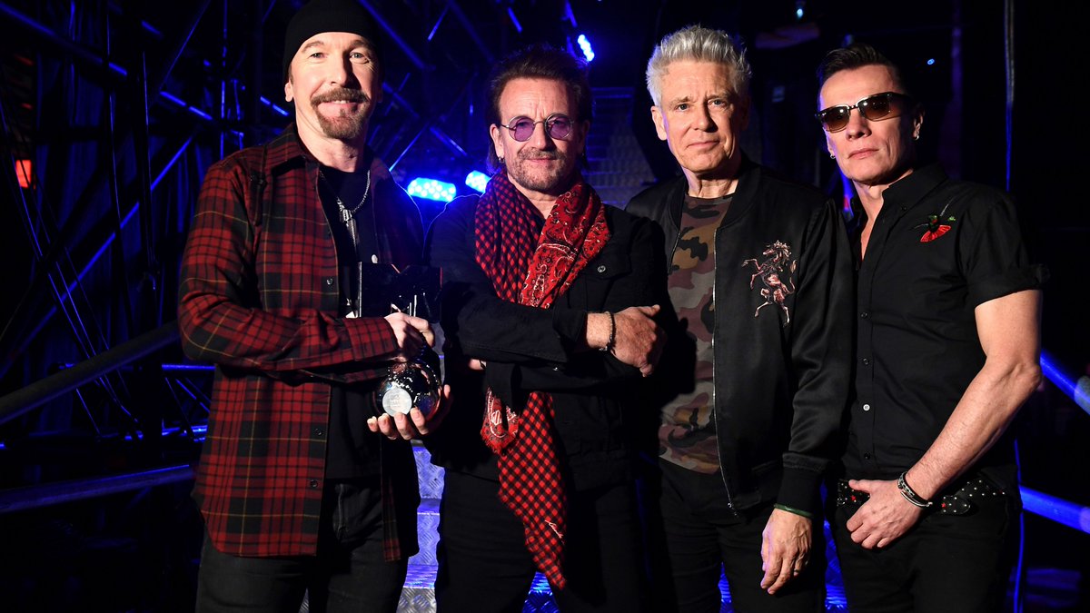 buzzpopbr's tweet image. 🚨 U2 NO TODO MUNDO NO RIO! A banda deve ser uma das atrações do megaevento gratuito na Praia de Copacabana em 2026, segundo o site da Prefeitura do RJ.