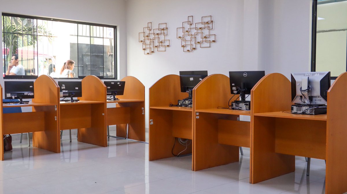 CALPERUOFICIAL's tweet image. 🔵 #NotaDePrensa | Colegio de Abogados de Lima Inaugura Moderna Sala de Coworking en la Sede Lima Norte

El Colegio de Abogados de Lima inauguró la nueva Sala de Coworking y Sala de Directorio en la Sede San Héctor – Lima Norte, un espacio moderno, funcional y completamente…