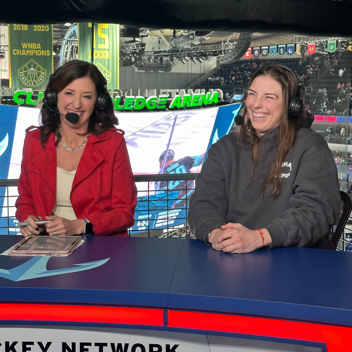 AlisonL's tweet image. It’s been magical to witness every step of professional women’s hockey taking hold in Seattle! I couldn’t be more honored and excited to be part of @thepwhlofficial’s broadcast team for the 2025-26 Season! Schedule ⬇️ 🏒