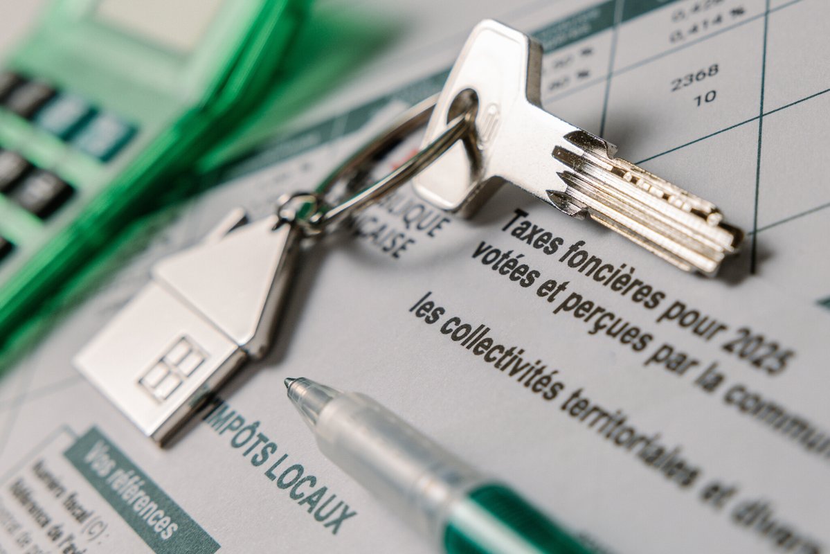 Tout est bon pour racketter un peu plus les Français. Pour la ministre des Comptes publics Amélie de Montchalin, avoir dans son logement des WC ou de l’eau courante est un confort, qui doit donc être taxé. Par un simple changement de calcul, 7,4 millions de logements vont être…