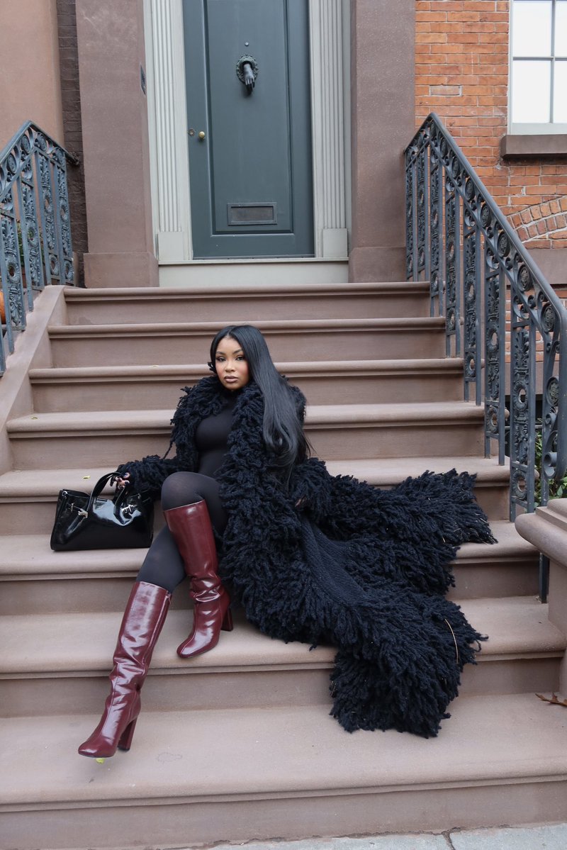 AaliyahJay's tweet image. Original photo vs AI animals photo. Which one you like better?