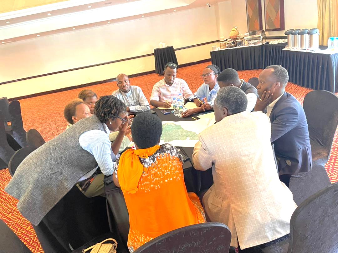 GGGI_Rwanda's tweet image. When communities lead, change happen! 🌱🌱🌍

What made this workshop truly impactful was the active #engagement of communities and district stakeholders every step of the way! 

Through interactive group #discussions and collaborative exercises, participants didn’t just share…