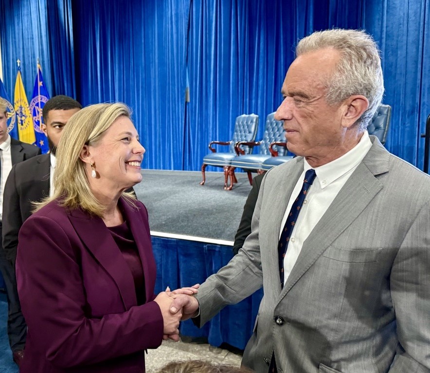 Today, we joined <a href="/ACLgov/">ACLgov</a> for an event focused on the power of caregivers! ✨   

NCOA is proud to lead the Direct Care Workforce Strategies Center, which works to strengthen the direct care workforce. Learn more: bit.ly/4a0hGpP