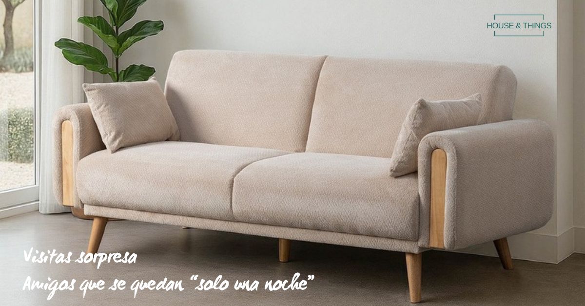 HouseandthingsO's tweet image. 🎄 La Navidad llega… y las visitas inesperadas 😉 Este año, que no te pille desprevenida: nuestros #sofascama son cómodos, prácticos y muy estilosos. Perfectos para visitas sorpresa, amigos que se quedan “solo una noche” o familias que necesitan cama ➕

 f.mtr.cool/zcjfbwnvah