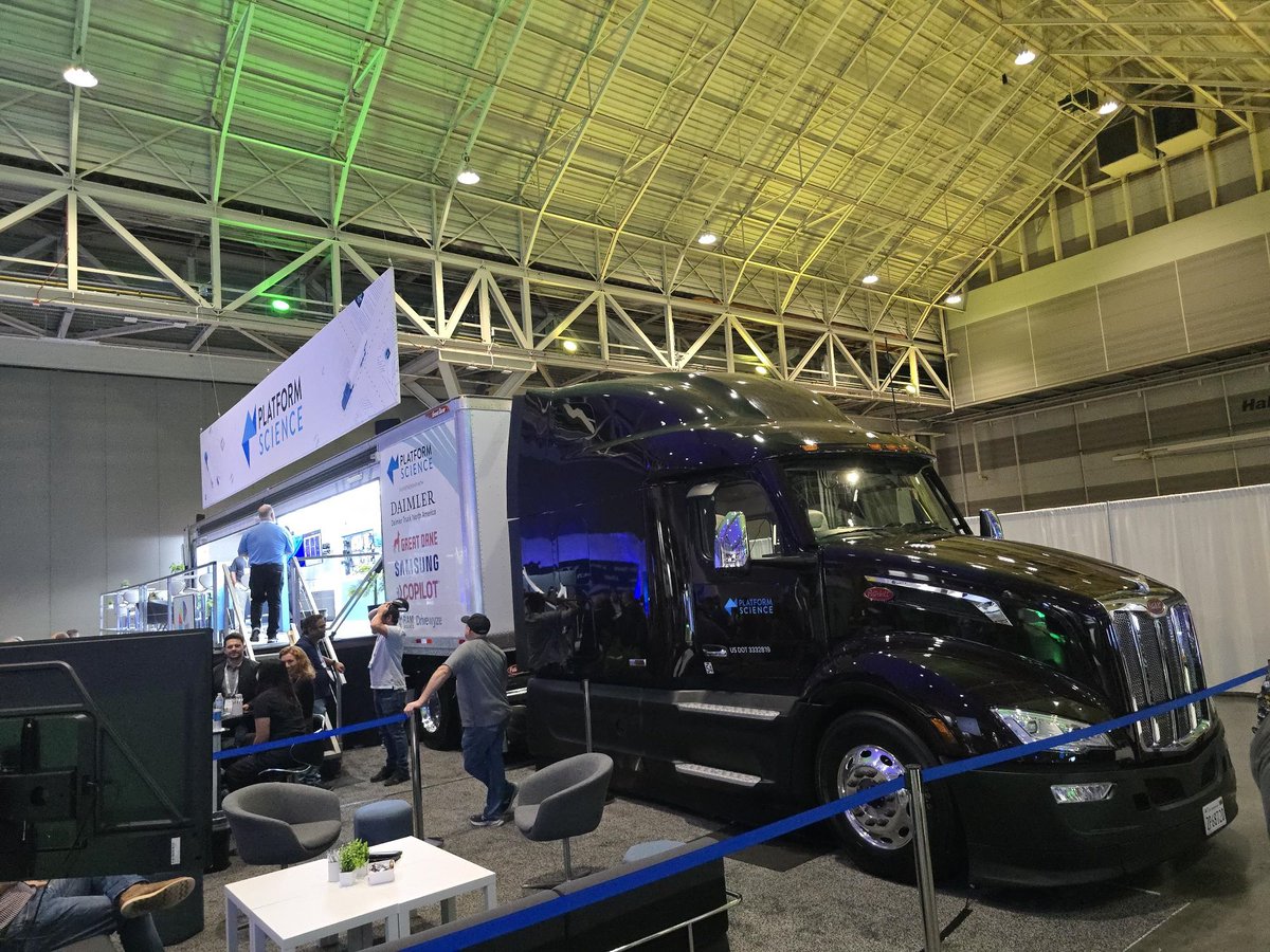 programmersio's tweet image. #TrimbleInsight2025 is in full swing! We’re having great conversations with customers, partners, and industry leaders, and the energy around new ideas and innovation has been fantastic.

Looking forward to more presentations and events ahead!

#SupplyChainInnovation