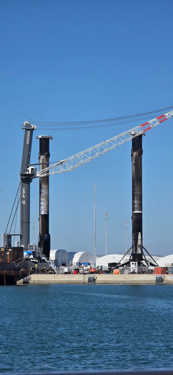 FLsunshine4me2's tweet image. Dirty girls. 🚀🚀 #SpaceX