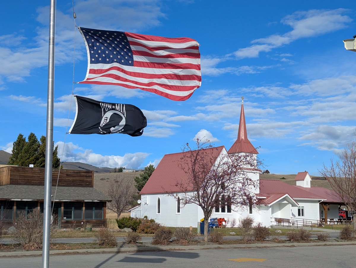 Andrew Field tweet media