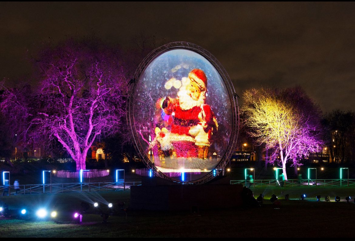 The Christmas lights in Dublin look superb, the GPO, Custom House &amp; Merrion Square park. 😍🇮🇪🇮🇪🇮🇪