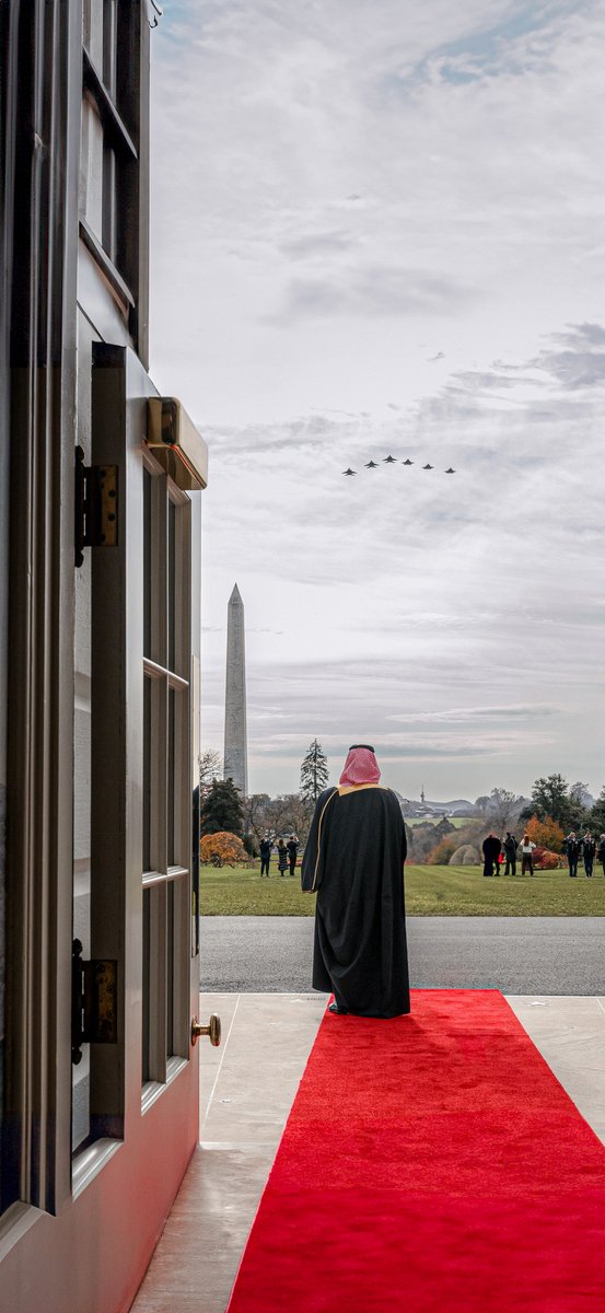 أعظم خلفيه بالعالم ، لـ سمو ولي العهد #محمد_بن_سلمان بأعلى جوده 🤍.