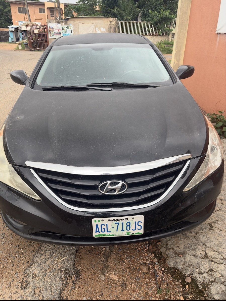 iamdimsjr's tweet image. 🚨 STOLEN CAR ALERT – PLEASE HELP ME RETWEET 🚨
My car was stolen today in Ibadan.

Vehicle: Hyundai Sonata (Black)
Plate Number: AGL 718 JS
Chassis: 5NPEB4AC… 
Date stolen: Today
Location: Ibadan

If you see this car anywhere or have any information, please send me a DM or call…