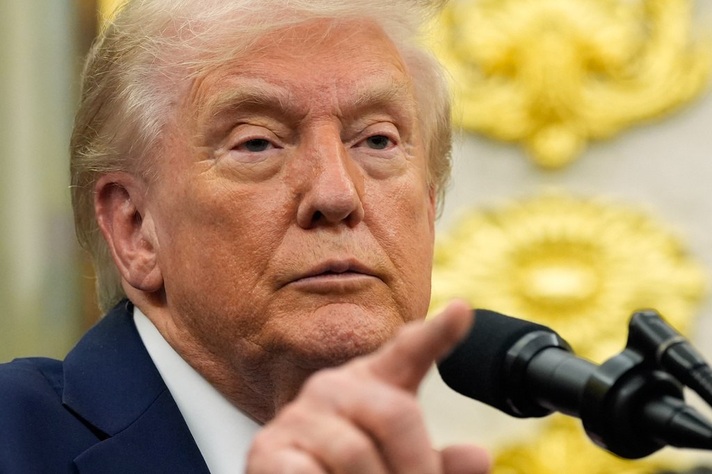 Durante los últimos días, Trump ha señalado que podría mantener un diálogo con Caracas, incluso teniendo una conversación directa con Maduro.
Si evaluamos los niveles de diplomacia, inteligencia, trato afable... Maduro se lo gana por paliza!