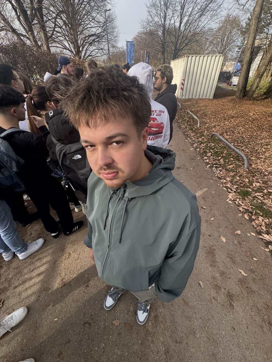 imthaqil's tweet image. 