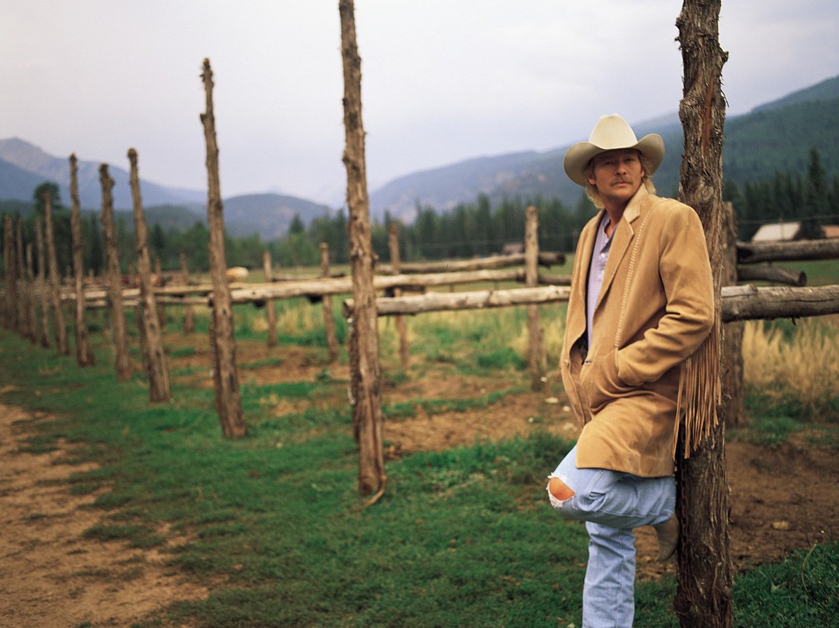 OfficialJackson's tweet image. Just a small town southern man. #SmallTownSouthernMan