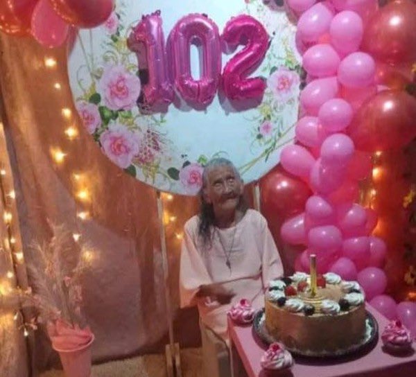 Politiquei_Br's tweet image. 🚨MACABRO | Criminoso que cortou a língua de uma idosa de 102 anos foi identificado e preso. 

O indivíduo afirmou que tomou tal atitude para impedir que a senhora pedisse ajuda durante a prática do roubo.