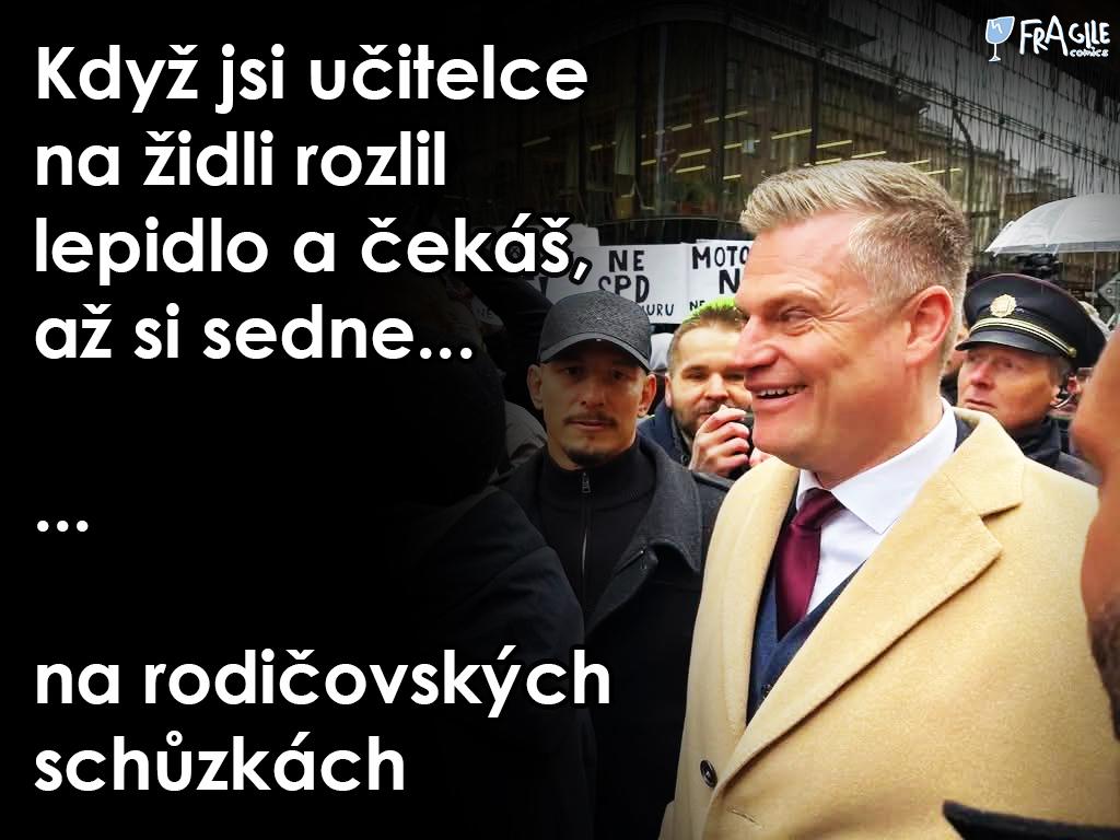 _fragilecomics_'s tweet image. 